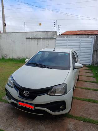 TOYOTA ETIOS 1.3 X 16V FLEX 4P AUTOMÁTICO TOYOTA ETIOS 1.3 X 16V FLEX 4P AUTOMÁTICO